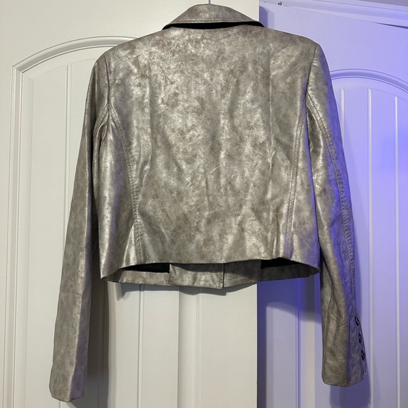 NWOT We The Free Vegan Leather Block Party Crop Metallic Blazer - Picture 5 of 6